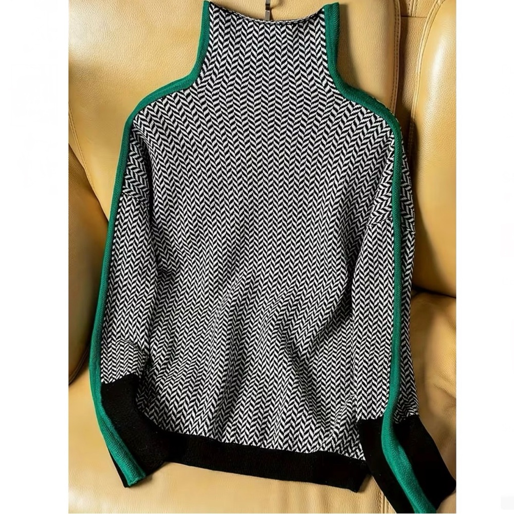 Chevron Patterned Sweater With Green Accents - image 2